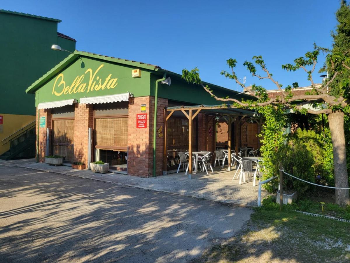 Alberg Restaurant Bellavista Santa Pau Exterior photo