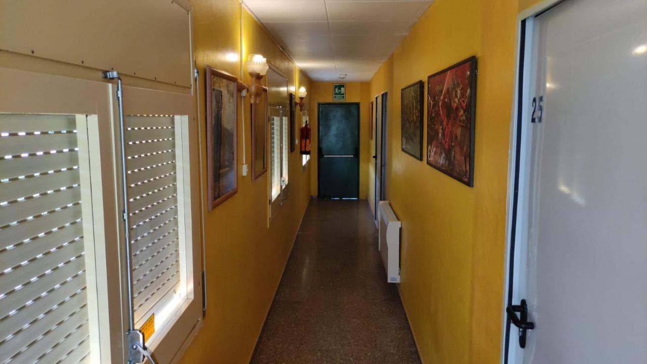 Alberg Restaurant Bellavista Santa Pau Exterior photo